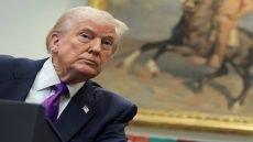 ترامب: كنت شجاعاً للغاية عندما زرت العراق وأردت منح نفسي ميدالية الشرف.