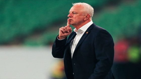 غراهام أرنولد ( مدرب منتخبنا الوطني ) : لا مكان للأسماء الكبيرة ومن لا يقنعني لن يمثل منتخب العراق