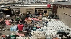 الأمن الوطني في البصرة يضبط مخزناً كبيراً كان يُستخدم لخزن وإعادة تجهيز مواد منتهية الصلاحية تمهيداً لطرحها في الأسواق