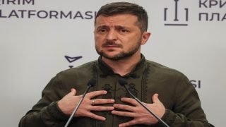 زيلنسكي: أعتقد أن بوتين بدأ الحرب العالمية الثالثة ونحن نمثل خط الدفاع الأول.
