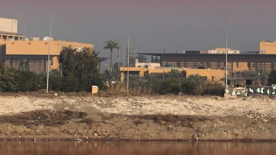 مسؤول أمني عراقي: إغلاق تام للسفارة الأمريكية في المنطقة الخضراء وسط بغداد.