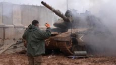 صورة لدبابة الجيش الصهيوني المتضررة من صاروخ مضاد للدروع أطلقه حزب الله