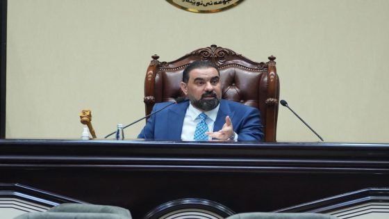 رئيس مجلس النواب هيبت الحلبوسي يدعو رؤساء الكتل النيابية إلى الإسراع بحسم تقديم أسماء أعضاء اللجان النيابية للتصويت عليها في جلسة الأربعاء المقبل