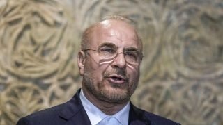 رئيس البرلمان الإيراني: وقف إطلاق النار منطقي في حال ضمان عدم اندلاع الحرب مجددا