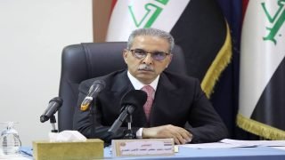 القاضي “فائق زيدان”: – محاولة بعض الفصائل الانفراد بقرارات الحرب والسلم تشكل تهديداً خطيراً لسيادة الدولة وخرقاً صريحاً للدستور.