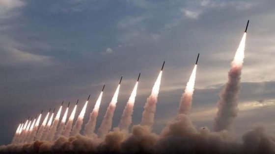 التلفزيون الإيراني: القوات المسلحة تطلق دفعة جديدة من الصواريخ نحو الكيان الصهيوني