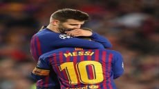 جيرارد بيكية : بالنسبة لي، ميسي هو الأفضل في العالم. لم أرَ أحدا يمتلك هذا المستوى من الموهبة، لكن صحيح أن كريستيانو كان آلة تعمل بجنون كل يوم.من حيث أخلاقيات العمل، لم أرَ أحدا يستعد كما كان يفعل؛ كان يريد أن يكون الأفضل. لكن من حيث الموهبة، ميسي أفضل