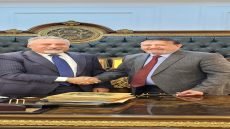 التكريم المستحق ليس خبرا او شهادة تعلق على الجدران …. 