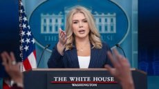 المتحدثة بإسم البيت الأبيض: العالم سيعرف اليوم الثلاثاء ما إذا كانت الجسور ومحطات الكهرباء في ايران ستدمر او لا. ترامب وحده يعرف ما سيفعله