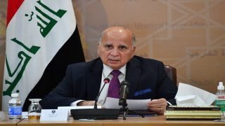 وزير الخارجية “فؤاد حسين” يعرب عن شكره لطهران للسماح بمرور ناقلات تحمل النفط العراقي عبر مضيق هرمز.