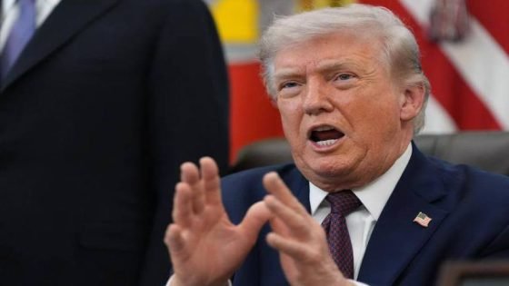 ترمب: العدو كان عنيفاً وعدد أفراده كبيراً خلال عملية الإنقاذ التي جرت في إيران لطيارين أمريكيين. – أنقذنا من أعماق جبال إيران أحد أفراد طاقم طائرة F-15 الذي أصيب بجروح خطيرة وكان شجاعاً بالفعل. - قضينا 7 ساعات بوضح النهار في سماء إيران أثناء إنقاذ الضابط والجيش الإيراني كان على وشك الوصول إليه.