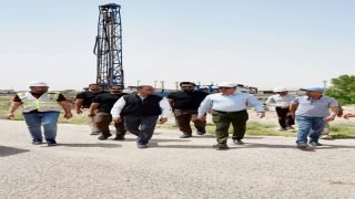 نائب محافظ البصرة ماهر العامري يتفقد جزيرة السندباد لمتابعة مشروع إنشاء سد مائي في شط العرب