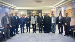 جامعة الفرات الأوسط التقنية تعزز شراكاتها الدولية بتوقيع مذكرة تعاون مع جامعة قم الإيرانية وافتتاح مركز للغة الفارسية