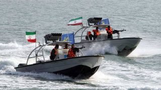 البحرية الإيرانية: 33 سفينة عبرت مضيق هرمز خلال الساعات الـ24 الماضية بعد حصولها على تصاريح من إيران