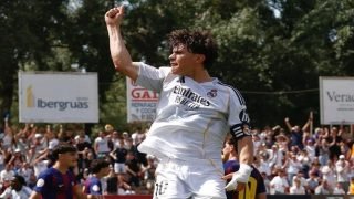 ريال مدريد تحت 19 عام يحقق الثلاثية بعد فوزه على برشلونة 4-1 في نهائي كأس الأبطال .