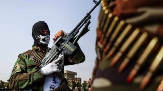 وزير الصحة “عبد الحسين الموسوي”: 5 من أصل 7 فصائل ستسلم سلاحها بعد العيد.
