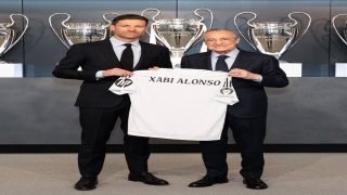 في مثل هذا اليوم قبل سنة كاملة ، ريال مدريد يعلن تعيين تشابي الونسو مدربا لـ الفريق.