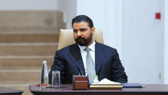 رئيس الوزراء علي الزيدي : وضعنا آلية لتسليم السلاح من الفصائل وسنبدأ غداً تسليم السلاح من سرايا السلام.