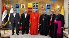 السفير الإيراني في بغداد يلتقي بطريرك الكنيسة الكلدانية ويوجه دعوة رسمية لزيارة إيران