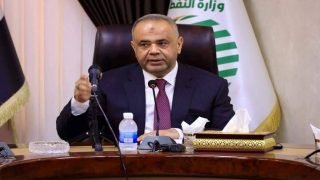 نحن لا نصنع الأزمات بل ننقل حقيقة معاناة الشعب.. محطات الوقود تتحول إلى ثكنات لحجب الفشل، ومطالبات لدولة الرئيس علي الزيدي بإقالة حسين طالب فوراً
