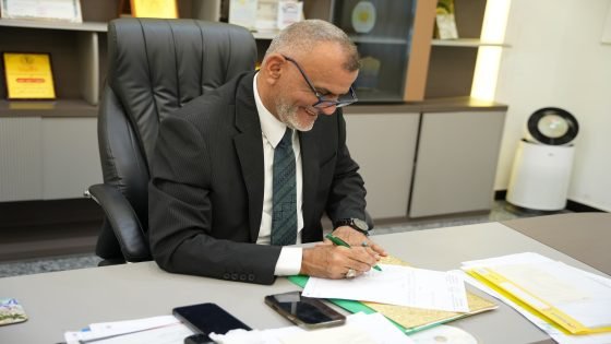  لجنة سكن موظفي ديوان محافظة البصرة تنظم محضراً بأسماء المستحقين المتبقين تمهيداً لرفعه إلى المحافظ