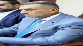 أعلن محافظ البصرة، المهندس أسعد عبد الأمير العيداني، تعطيل الدوام الرسمي في المحافظة يومي الأربعاء والخميس، لإتاحة الفرصة أمام المواطنين الراغبين بالمشاركة في مراسم تشييع السيد الشهيد السعيد علي الحسيني الخامنئي، والمقرر إقامتها في محافظتي النجف الأشرف وكربلاء المقدسة.