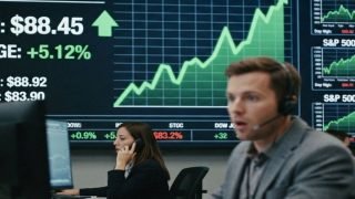 رويترز: أسعار النفط ترتفع أكثر من 5% بعد إعلان ترمب انتهاء مذكرة التفاهم مع إيران.