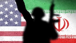 مقر خاتم الأنبياء: القوات المسلحة ستوجه رداً ساحقاً على العدوان الأمريكي.