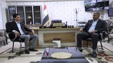 بحث مدير دائرة العمل والتدريب المهني أحمد جمال مع مدير شركة أسود البراري للخدمات الأمنية التحضيرات الخاصة بالمتدربين من أبناء المحافظة والذين يبلغ عددهم أكثر من خمسمئة شاب