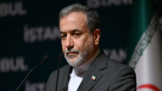 وزير الخارجية الإيراني يهاجم نظيره الفرنسي: “كفى دموع تماسيح وتذكروا جرائم الجزائر”