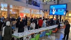 أكثر من ألفي كتاب مجانا.. / ثورة الورق / يستقطب جمهورا واسعا في البصرة