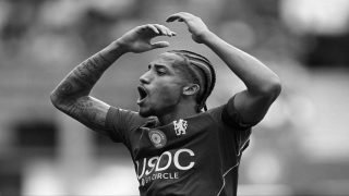 بحسب ESPN Brasil : جواو بيدرو سيغيب عن الملاعب لمدة ثلاثة أسابيع ونصف، إثر تعرضه لإصابة .