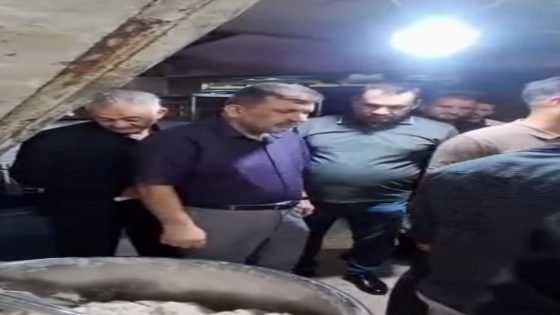 حملة رقابية مشتركة تغلق وتغرّم مخالفين في العمارة صحة ميسان غلق وغرامات بحق المخالفين حملة رقابية مشتركة تتابع المطاعم والأفران وبرادات الخزن