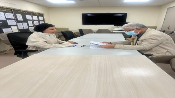 د. نادين النجار: إشراقٌ علميٌّ وبلسمٌ إنسانيٌّ في رحلة العلاج
